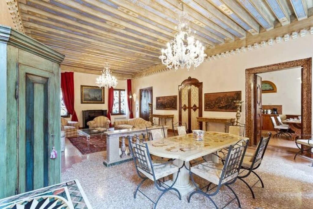 Doge Palace Luxury Apartment - Cannaregio เวนิส ภายนอก รูปภาพ
