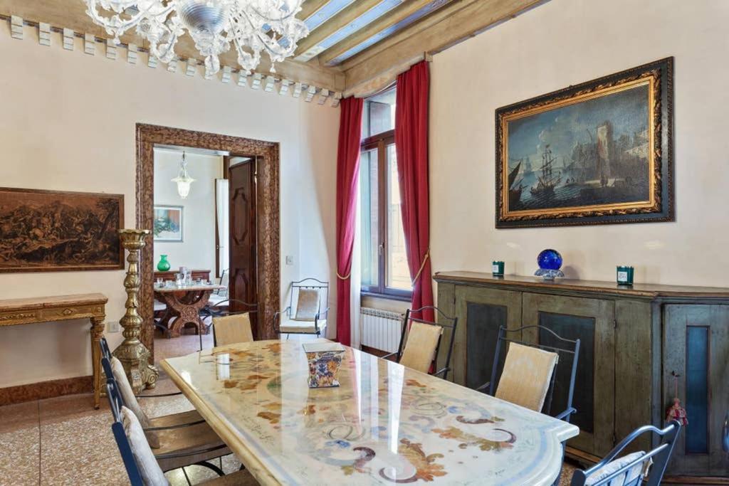 Doge Palace Luxury Apartment - Cannaregio เวนิส ภายนอก รูปภาพ